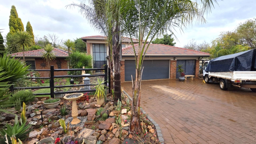 4 Bedroom Property for Sale in Seasons Lifestyle Estate North West